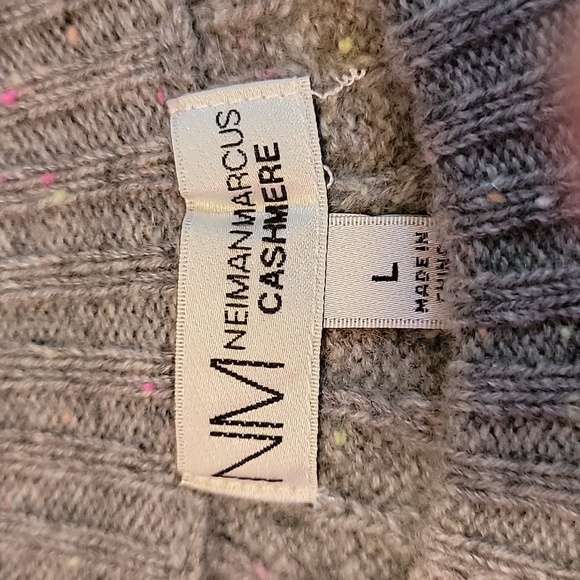 Neiman Marcus - Picture 2 of 3